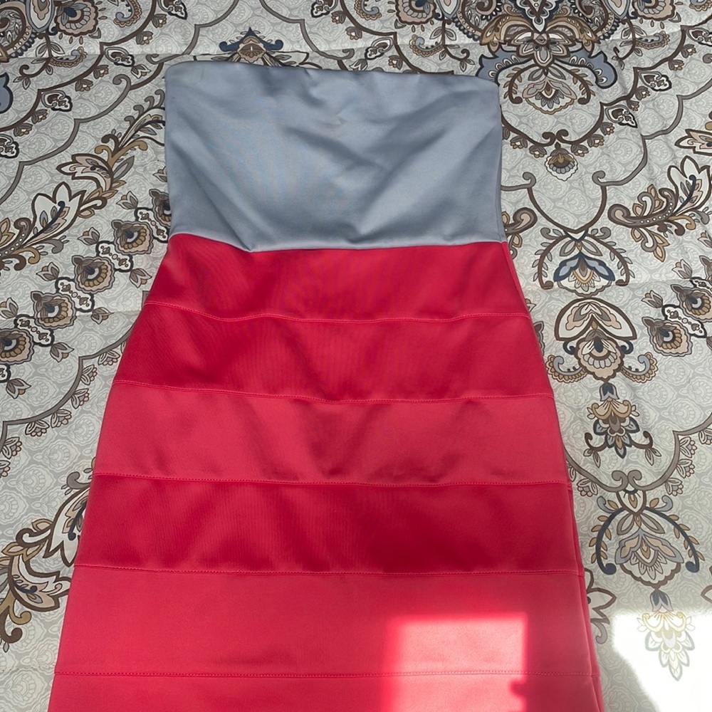 Strapless dress
